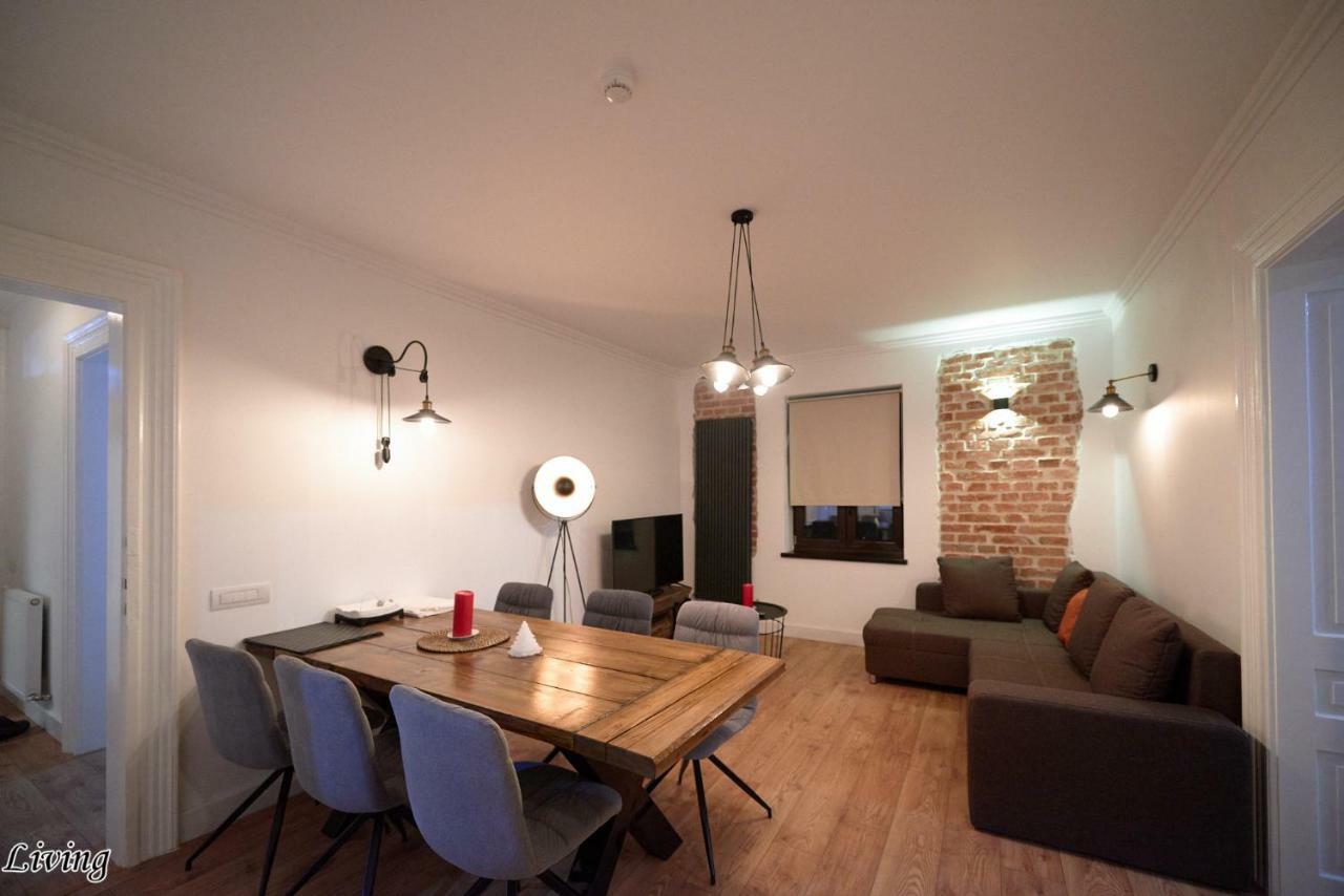 Smart Suite Poienii Braşov Exteriör bild